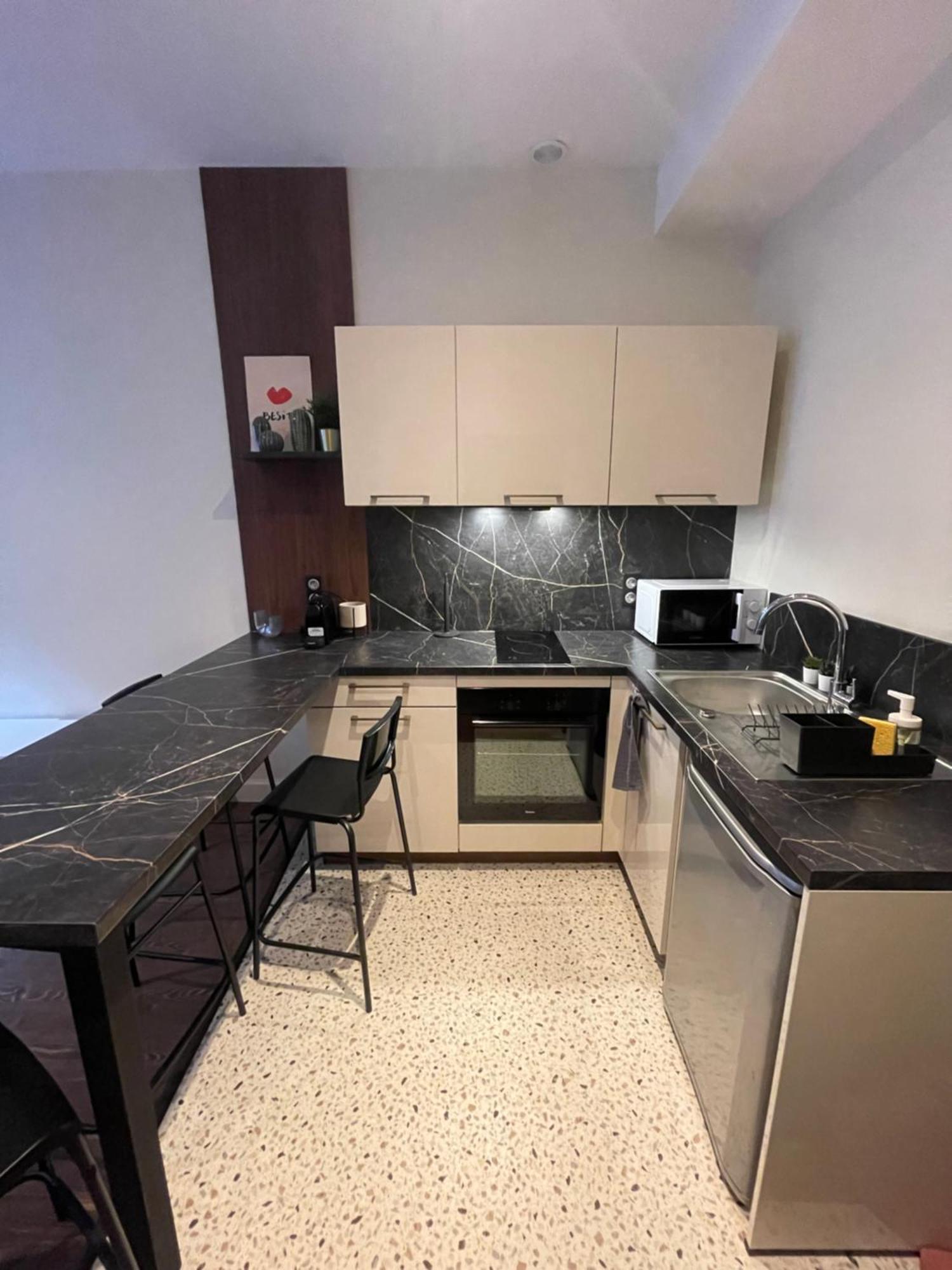 Appartement Au Coeur Du Centre Ville De การ์กาซอน ภายนอก รูปภาพ