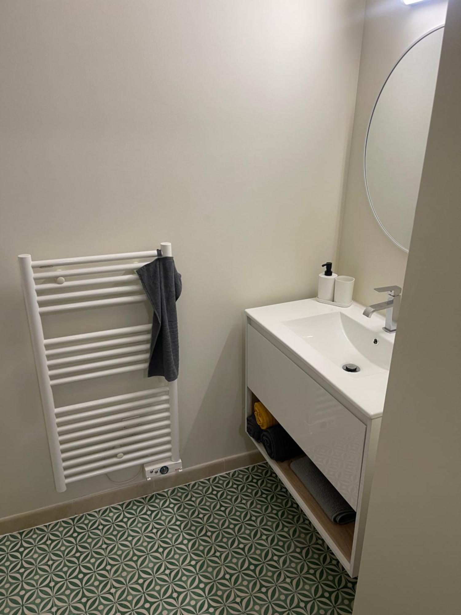 Appartement Au Coeur Du Centre Ville De การ์กาซอน ภายนอก รูปภาพ